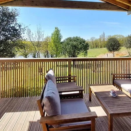 Beautiful In Mach With Wifi And 2 Bedrooms Сasa de vacaciones